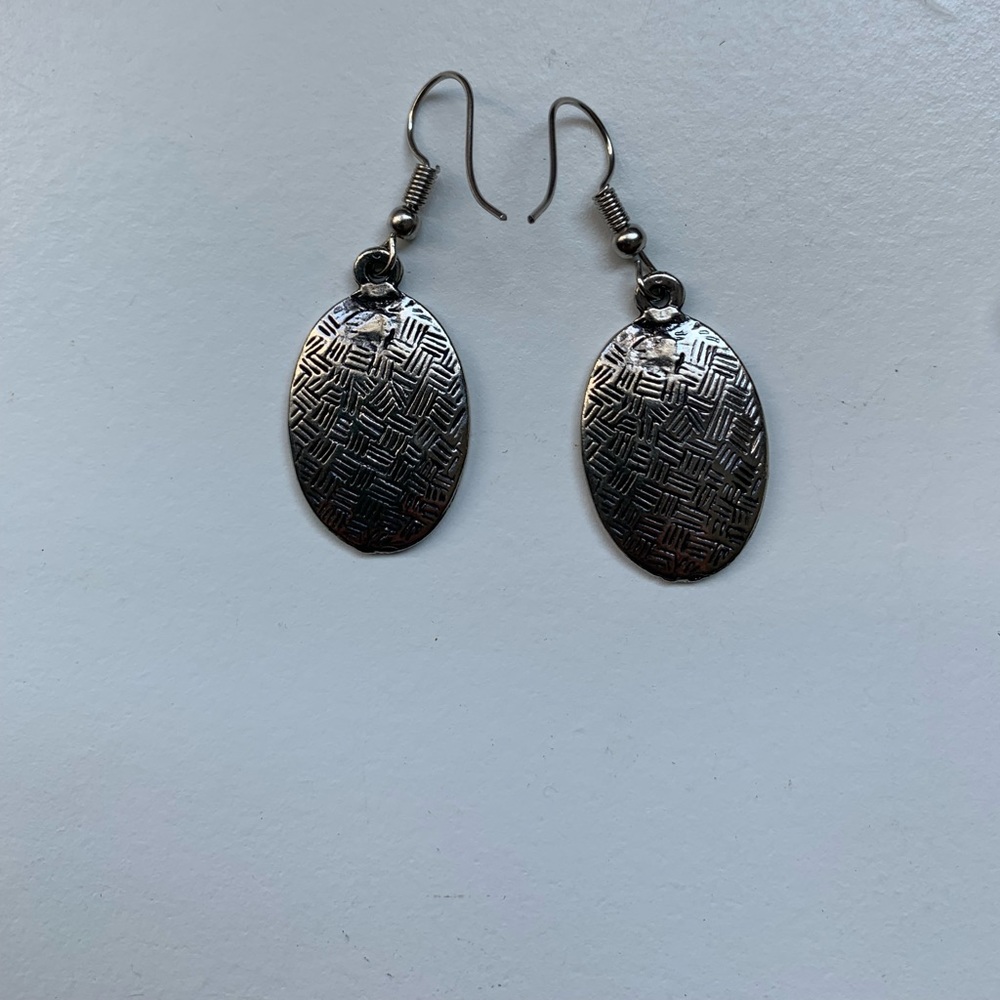 Silver dangle earrings - Picture 2 of 2